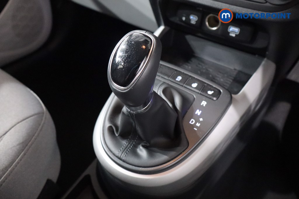 Hyundai I10 Premium Automatic Petrol Hatchback - Stock Number (1576098) - 14th supplementary image