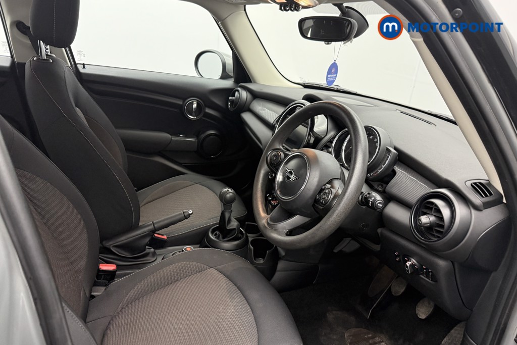 Mini Hatchback Cooper Classic Manual Petrol Hatchback - Stock Number (1576235) - 3rd supplementary image