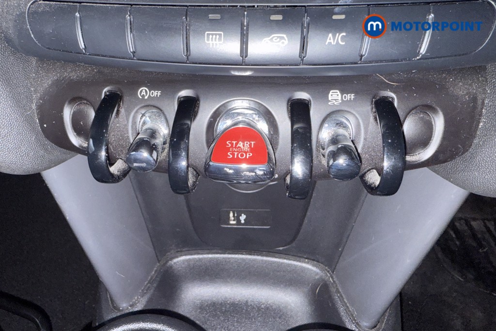 Mini Hatchback Cooper Classic Manual Petrol Hatchback - Stock Number (1576235) - 8th supplementary image