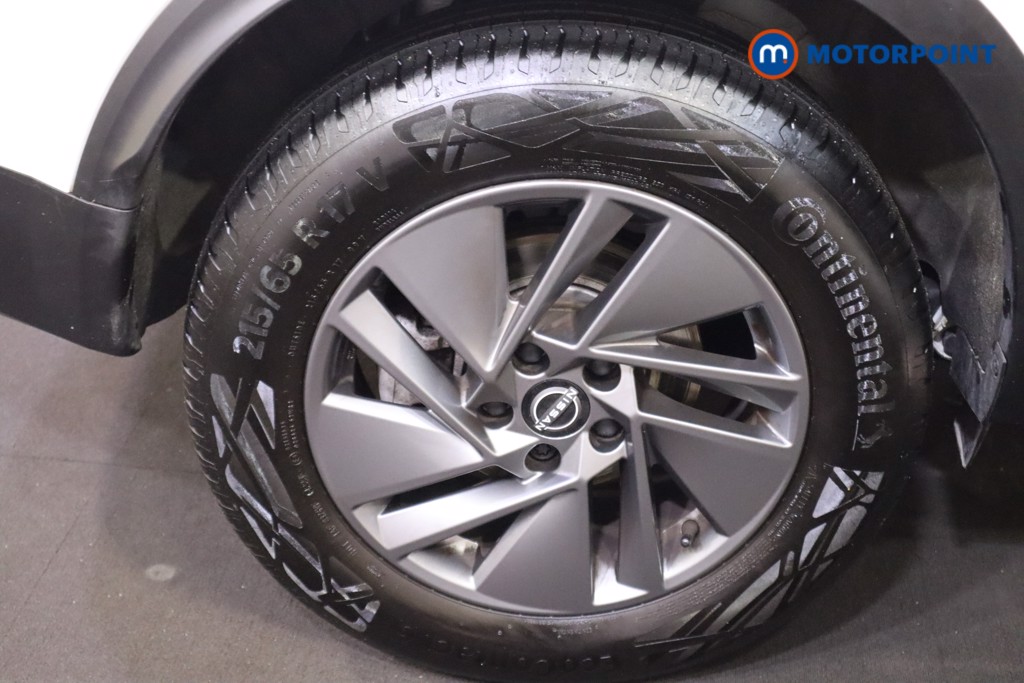Nissan Qashqai Acenta Premium Manual Petrol SUV - Stock Number (1576273) - 12th supplementary image