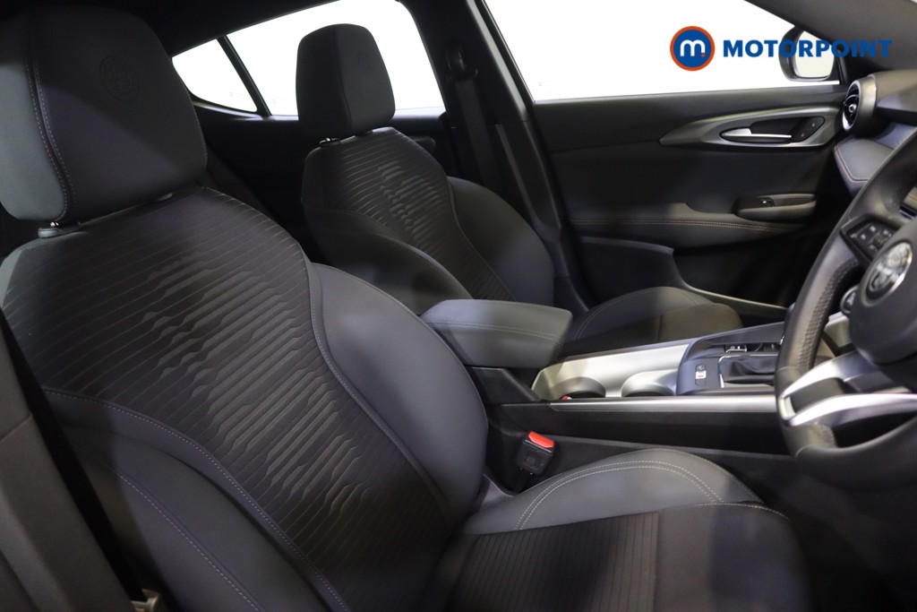 Alfa Romeo Tonale Sprint Automatic Petrol-Electric Hybrid SUV - Stock Number (1576426) - 6th supplementary image