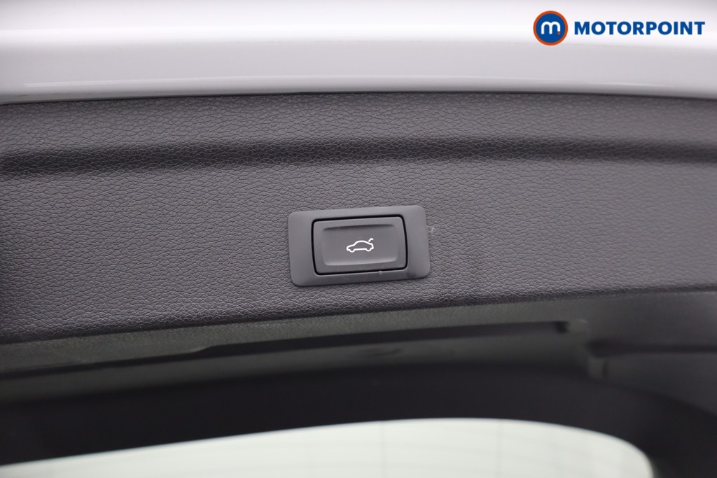 Audi Q3 S Line Automatic Petrol SUV - Stock Number (1576586) - 23rd supplementary image