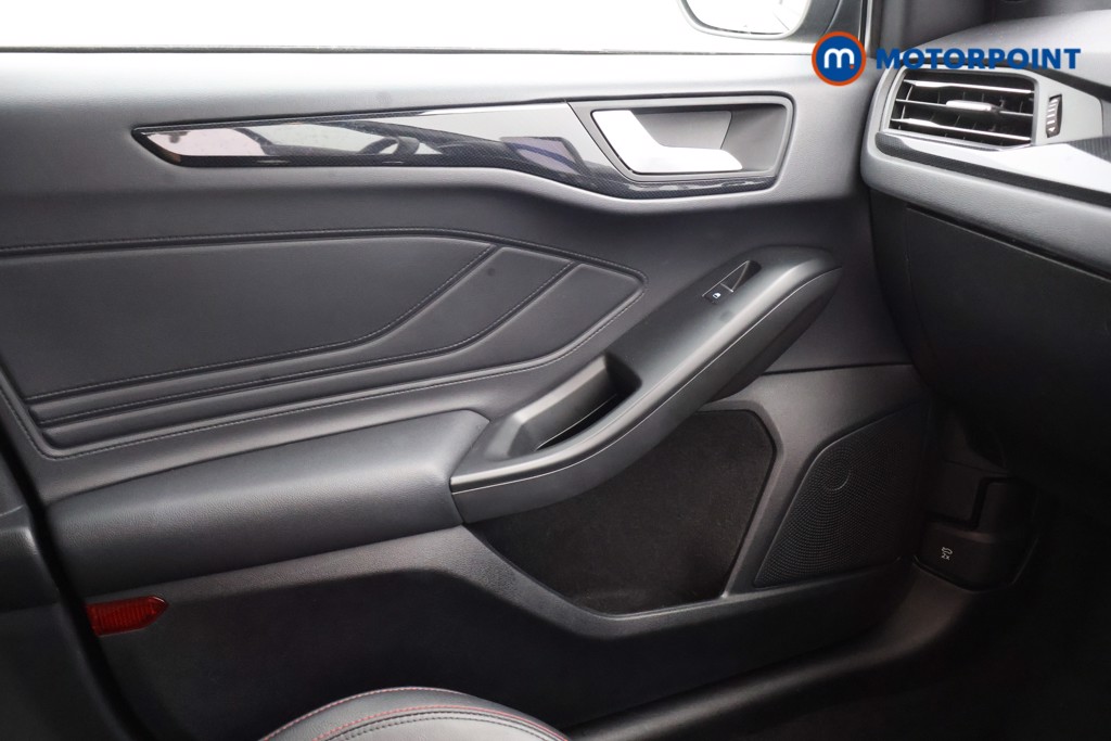 Ford Focus St-Line X Edition Manual Petrol-Electric Hybrid Hatchback - Stock Number (1576597) - 7th supplementary image