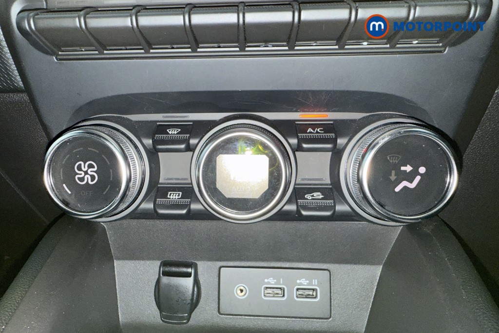 Renault Clio Evolution Automatic Petrol-Electric Hybrid Hatchback - Stock Number (1576748) - 16th supplementary image
