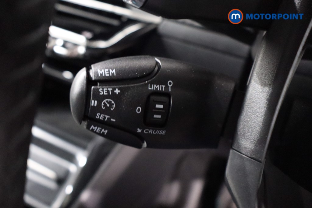 Peugeot 208 Allure Automatic Petrol-Electric Hybrid Hatchback - Stock Number (1576900) - 18th supplementary image