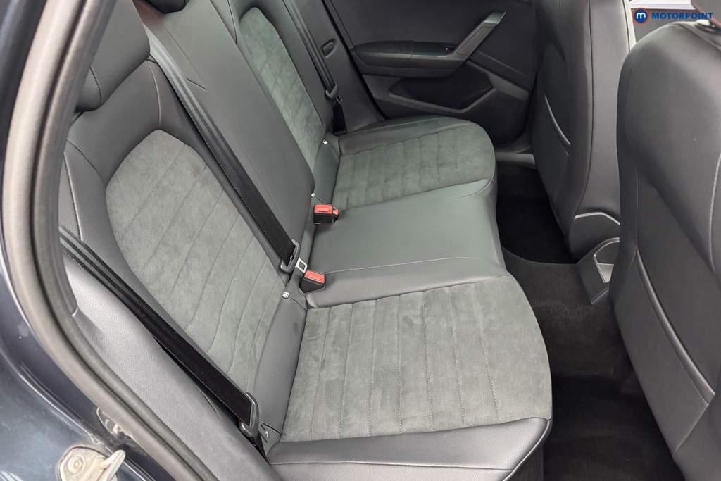 Seat Arona Fr Edition Manual Petrol SUV - Stock Number (1577075) - 4th supplementary image