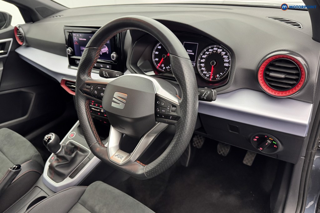 Seat Arona Fr Edition Manual Petrol SUV - Stock Number (1577075) - 7th supplementary image