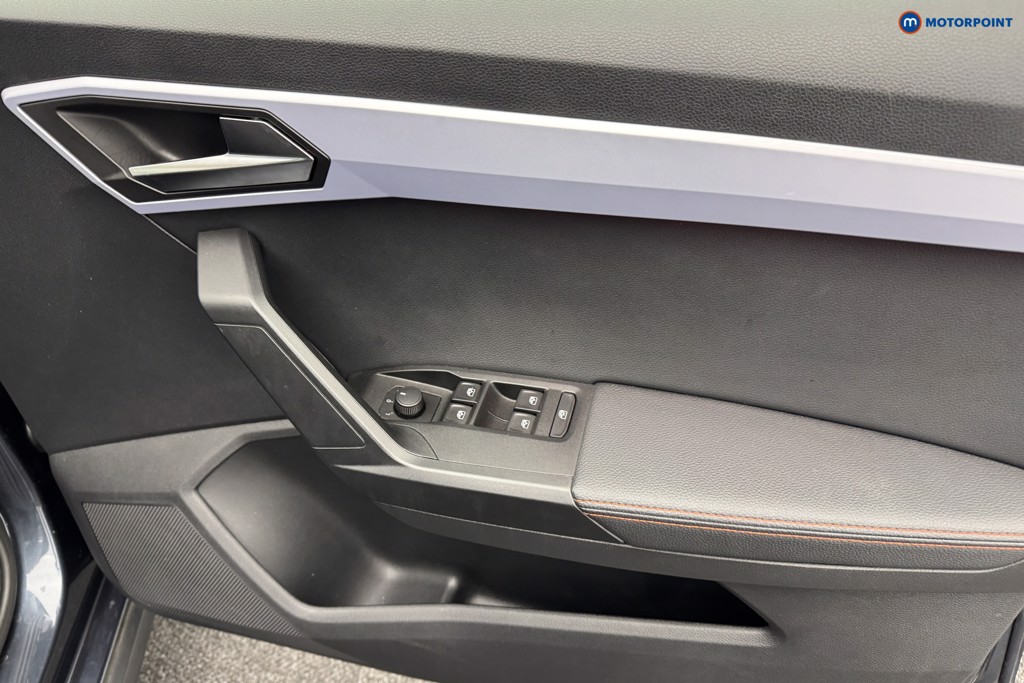 Seat Arona Fr Edition Manual Petrol SUV - Stock Number (1577075) - 20th supplementary image