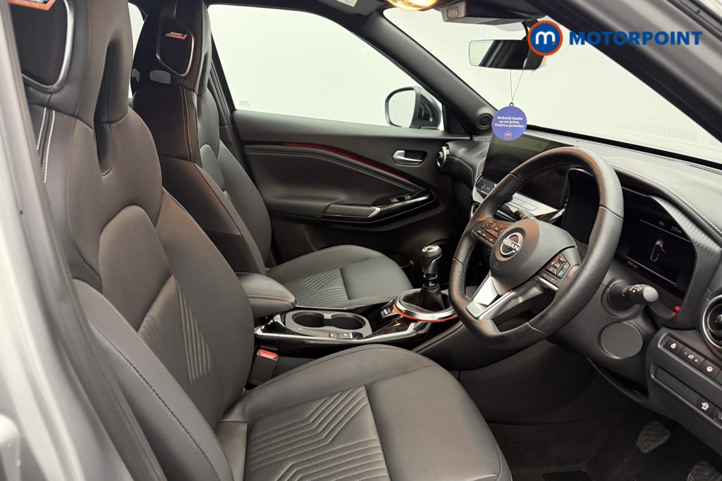 Nissan Juke Tekna Manual Petrol SUV - Stock Number (1577153) - 2nd supplementary image
