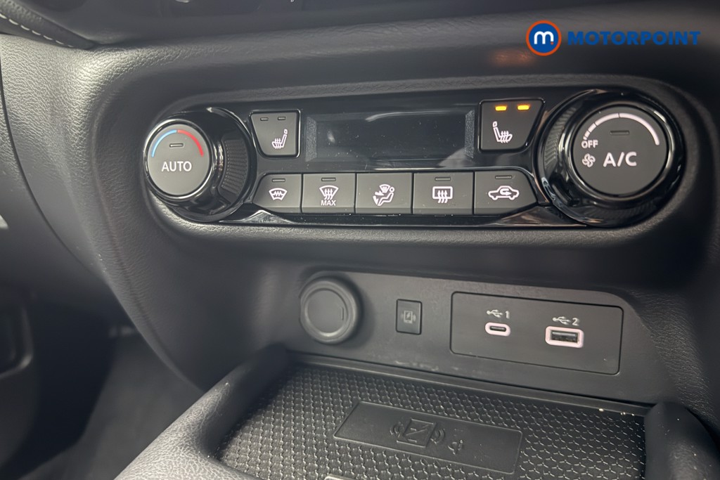 Nissan Juke Tekna Manual Petrol SUV - Stock Number (1577153) - 10th supplementary image