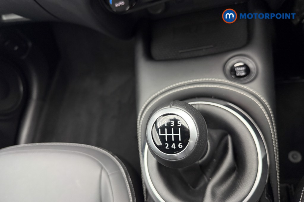 Nissan Juke Tekna Manual Petrol SUV - Stock Number (1577153) - 11th supplementary image