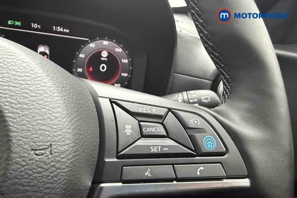 Nissan Juke Tekna Manual Petrol SUV - Stock Number (1577153) - 14th supplementary image