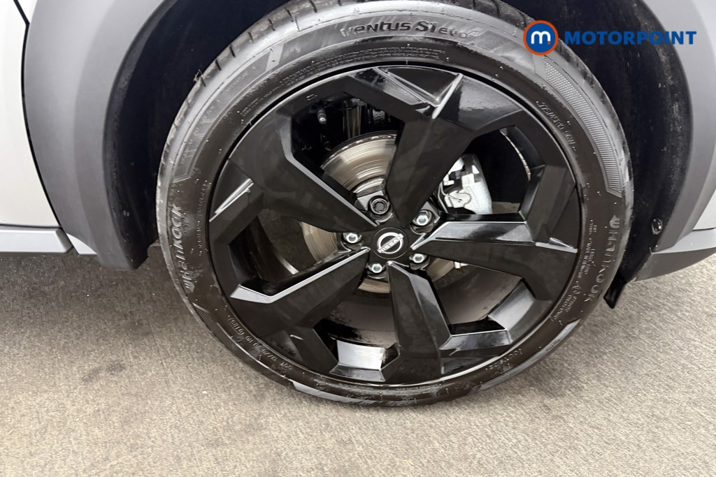 Nissan Juke Tekna Manual Petrol SUV - Stock Number (1577153) - 21st supplementary image