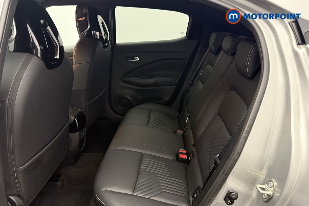 Nissan Juke Tekna Manual Petrol SUV - Stock Number (1577153) - 1st supplementary image