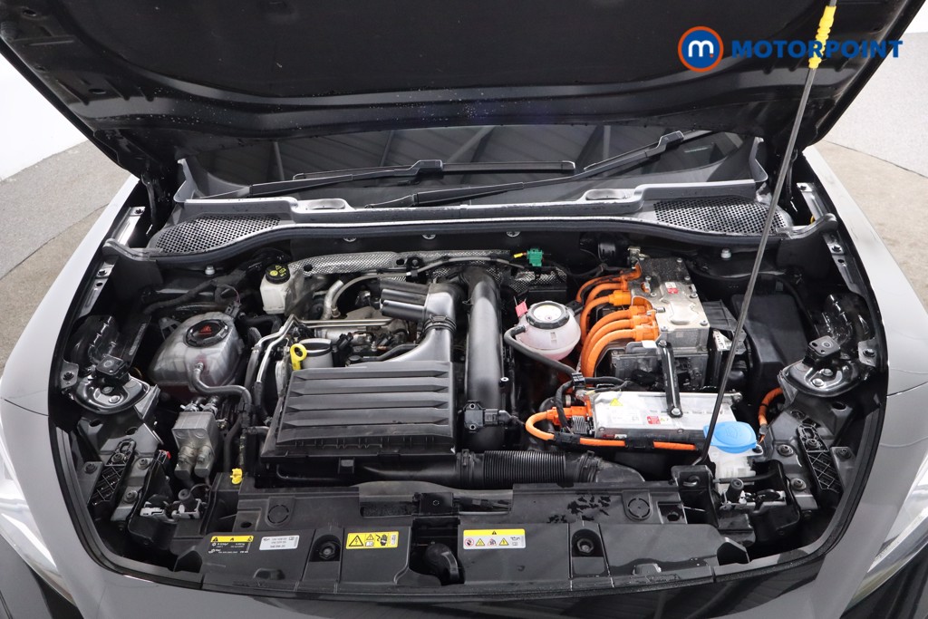 Cupra Formentor VZ2 Automatic Petrol Plug-In Hybrid SUV - Stock Number (1577155) - 32nd supplementary image
