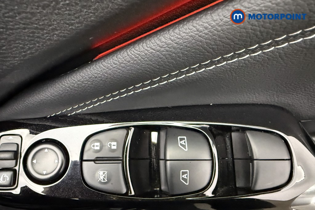 Nissan Juke Tekna Manual Petrol SUV - Stock Number (1577178) - 19th supplementary image