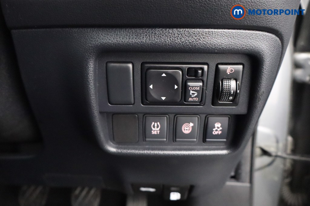 Nissan Juke Tekna Manual Petrol SUV - Stock Number (1577196) - 14th supplementary image