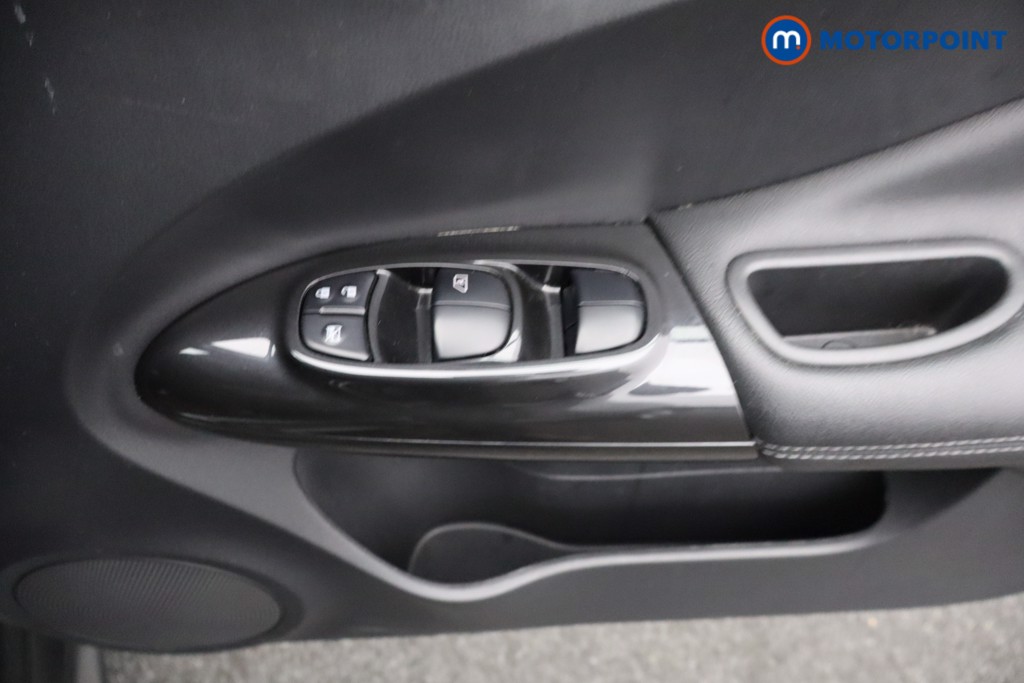 Nissan Juke Tekna Manual Petrol SUV - Stock Number (1577196) - 15th supplementary image