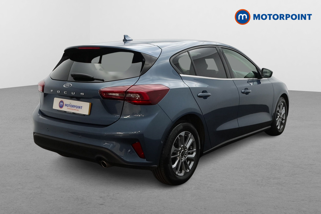 Ford Focus Titanium Style Manual Petrol Hatchback - Stock Number (1577201) - Drivers side rear corner