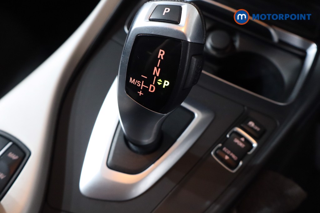 BMW 1 Series Se Business Automatic Petrol Hatchback - Stock Number (1577202) - 14th supplementary image