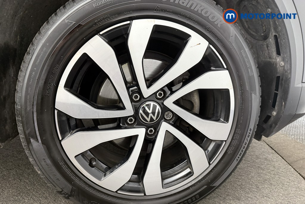 Volkswagen T-Roc Active Manual Petrol SUV - Stock Number (1577222) - 11th supplementary image