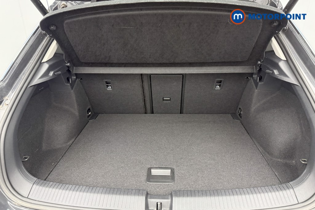 Volkswagen T-Roc Active Manual Petrol SUV - Stock Number (1577222) - 23rd supplementary image