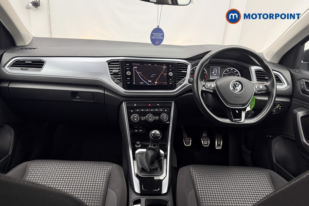 Volkswagen T-Roc Active Manual Petrol SUV - Stock Number (1577222) - 1st supplementary image
