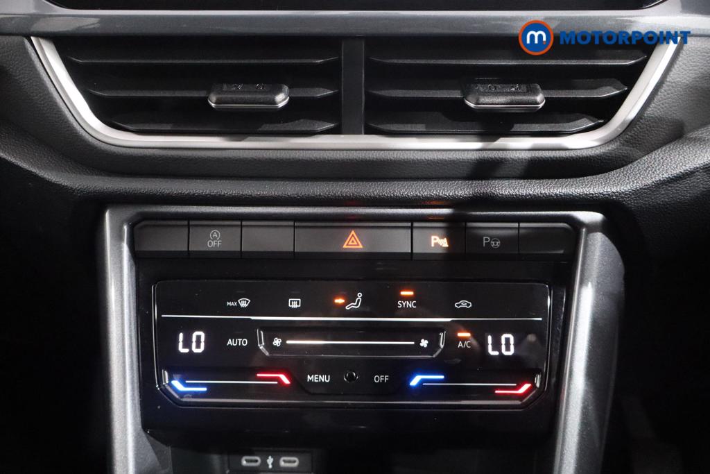Volkswagen T-Roc Style Manual Petrol SUV - Stock Number (1577335) - 3rd supplementary image