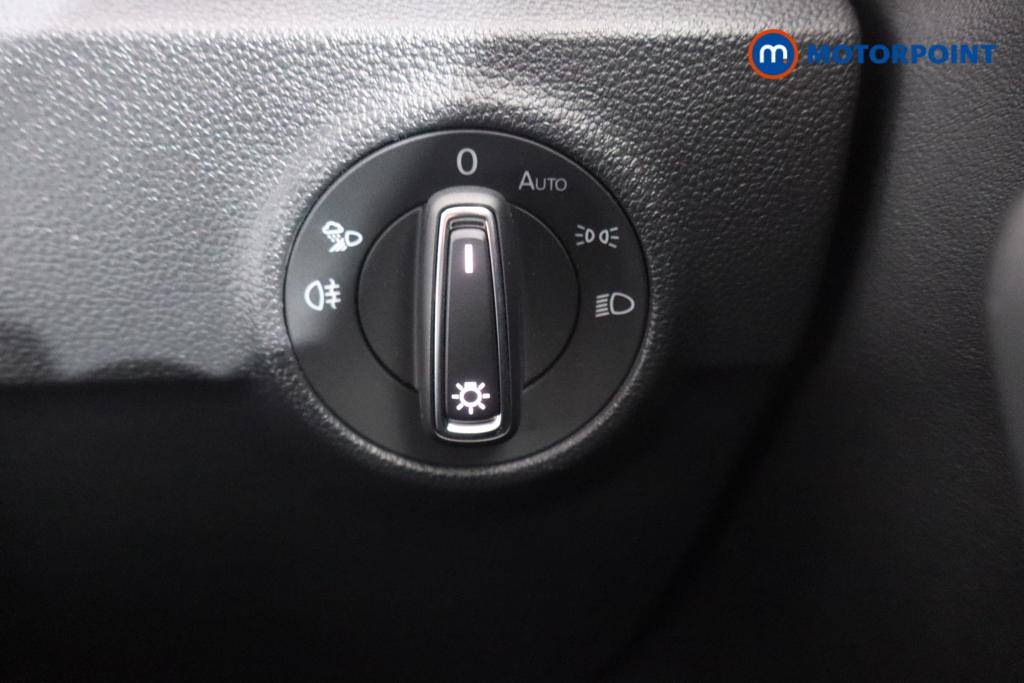 Volkswagen T-Roc Style Manual Petrol SUV - Stock Number (1577335) - 12th supplementary image