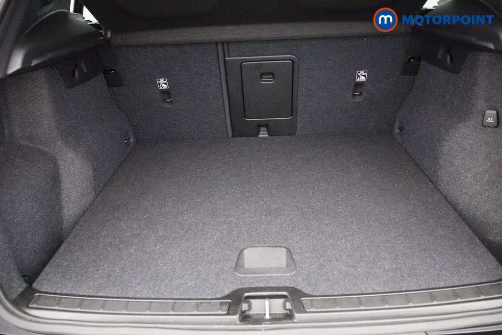 Volvo Xc40 R Design Manual Petrol SUV - Stock Number (1577866) - 19th supplementary image