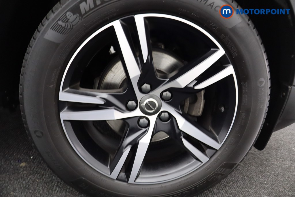 Volvo Xc40 R Design Manual Petrol SUV - Stock Number (1577866) - 31st supplementary image