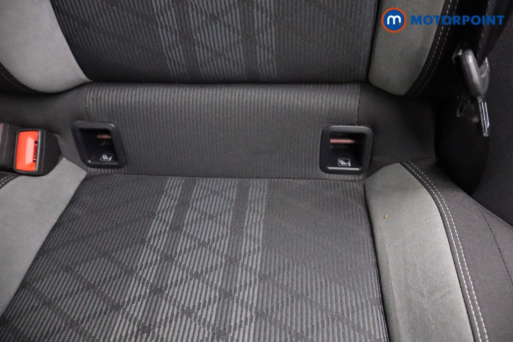 Volkswagen Taigo R-Line Manual Petrol SUV - Stock Number (1577878) - 25th supplementary image