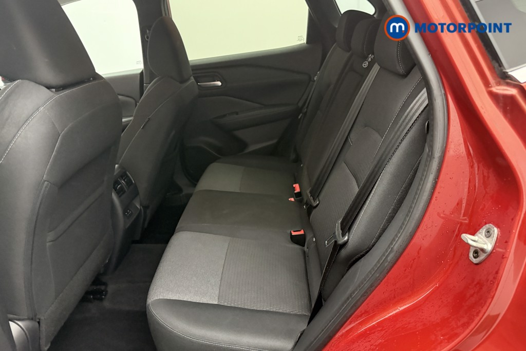 Nissan Qashqai N-Connecta Automatic Petrol SUV - Stock Number (1577961) - 2nd supplementary image