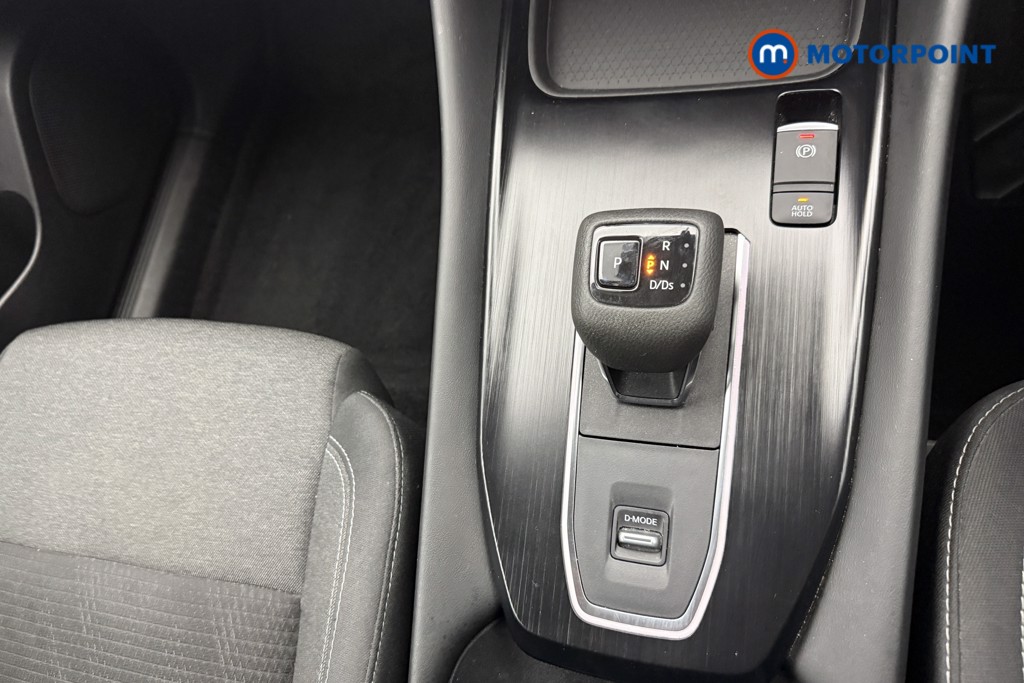 Nissan Qashqai N-Connecta Automatic Petrol SUV - Stock Number (1577961) - 11th supplementary image