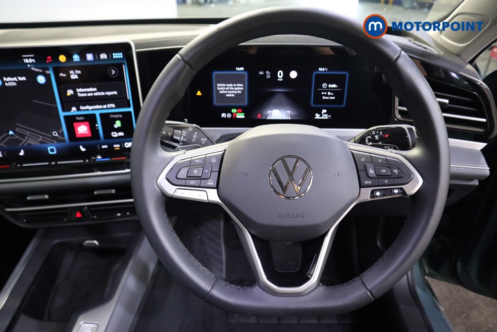 Volkswagen Passat Life Automatic Petrol Plug-In Hybrid Estate - Stock Number (1578100) - 3rd supplementary image