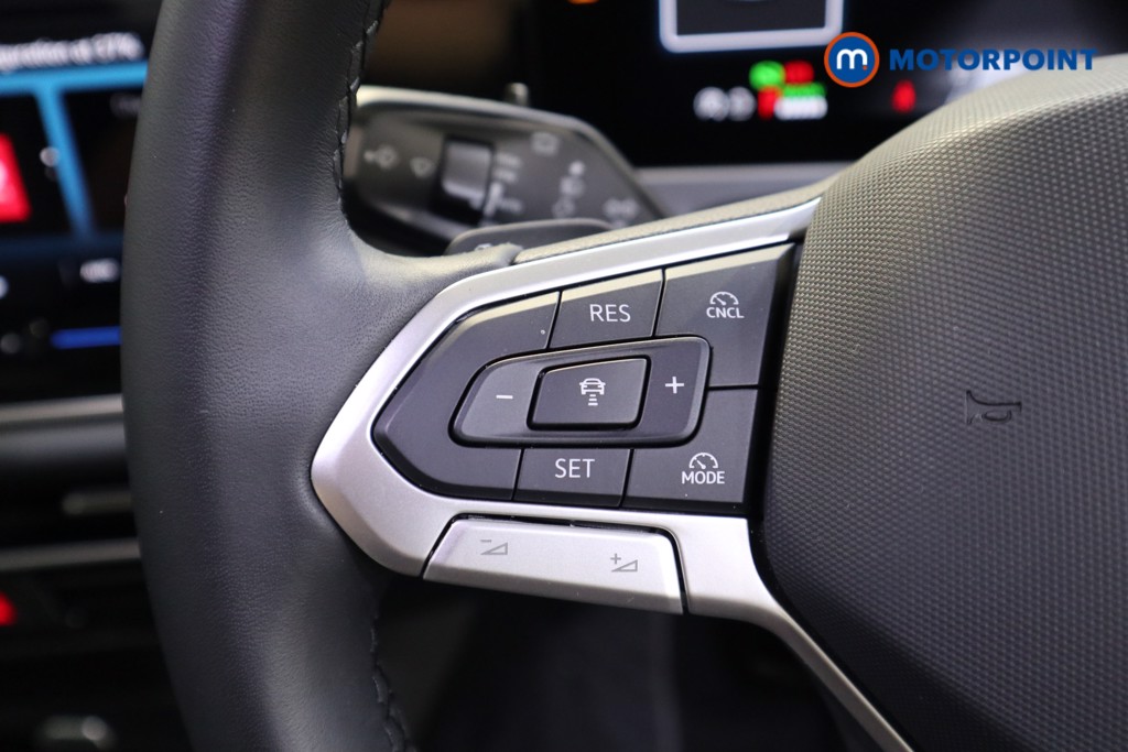 Volkswagen Passat Life Automatic Petrol Plug-In Hybrid Estate - Stock Number (1578100) - 5th supplementary image
