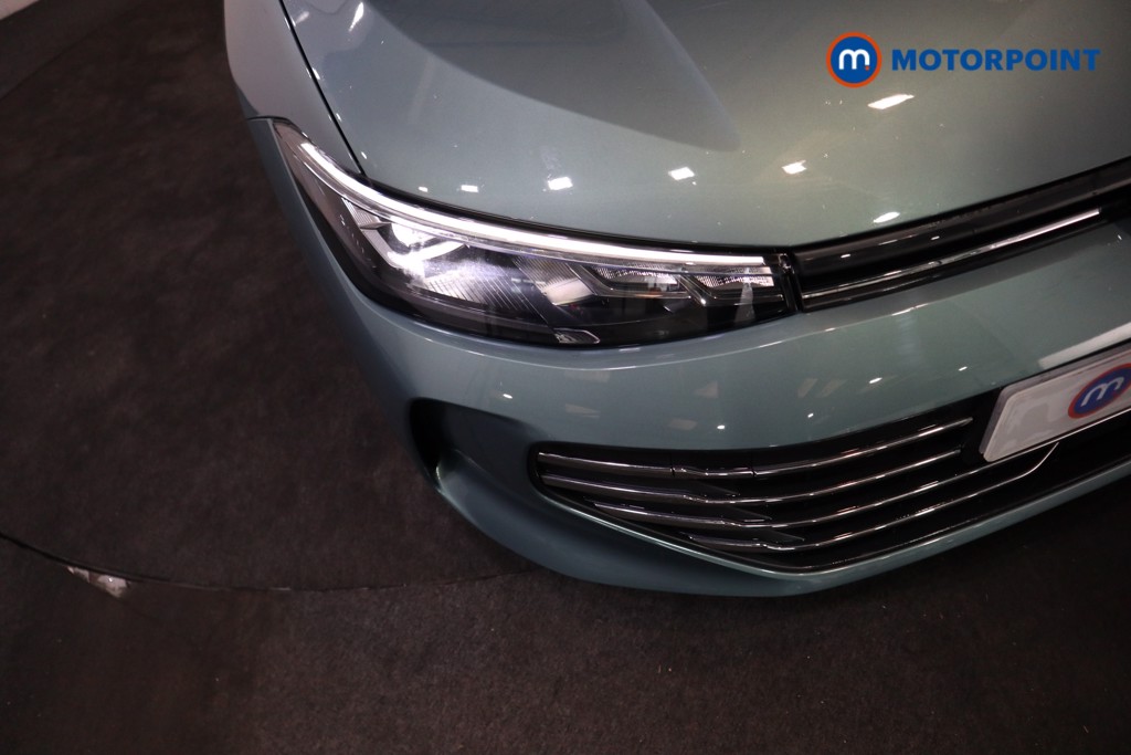 Volkswagen Passat Life Automatic Petrol Plug-In Hybrid Estate - Stock Number (1578100) - 26th supplementary image