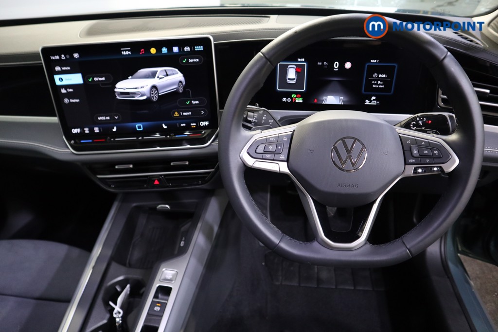 Volkswagen Passat Life Automatic Petrol Plug-In Hybrid Estate - Stock Number (1578100) - 1st supplementary image