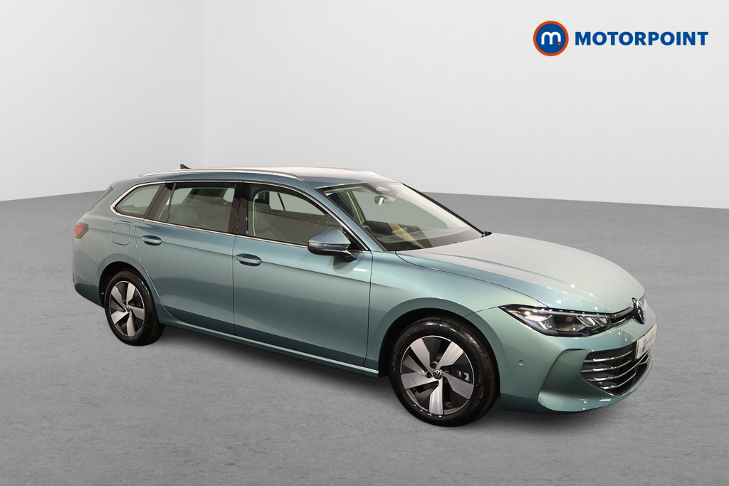 Volkswagen Passat Life Automatic Petrol Plug-In Hybrid Estate - Stock Number (1578100) - Drivers side front corner