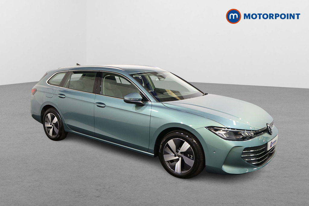 Volkswagen Passat Life Automatic Petrol Plug-In Hybrid Estate - Stock Number (1578102) - Drivers side front corner