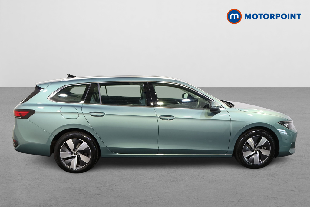 Volkswagen Passat Life Automatic Petrol Plug-In Hybrid Estate - Stock Number (1578102) - Drivers side