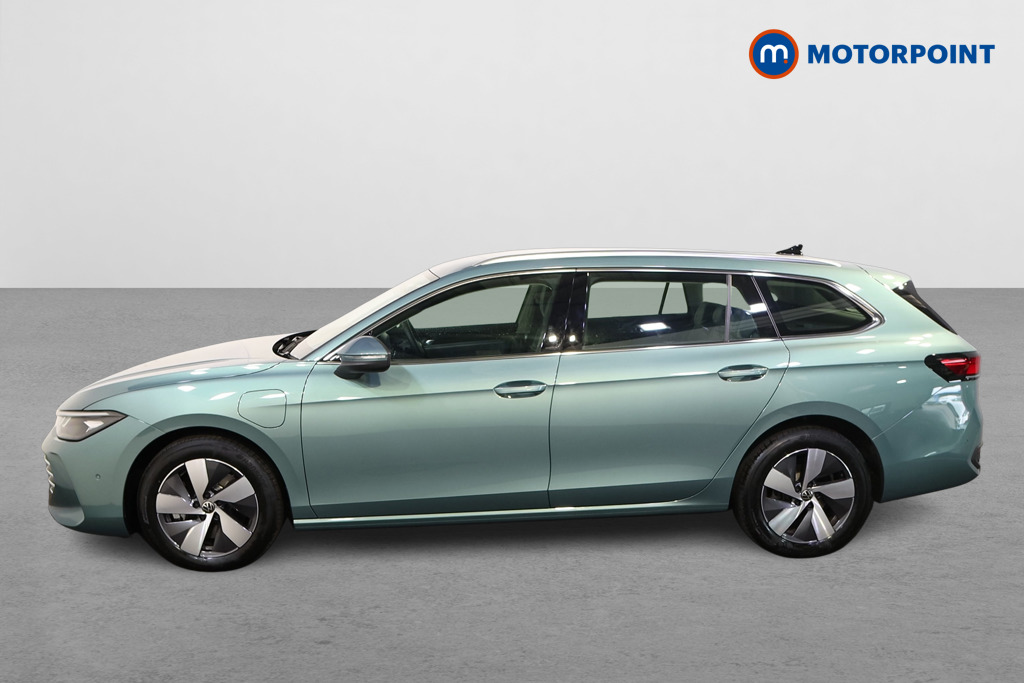 Volkswagen Passat Life Automatic Petrol Plug-In Hybrid Estate - Stock Number (1578102) - Passenger side