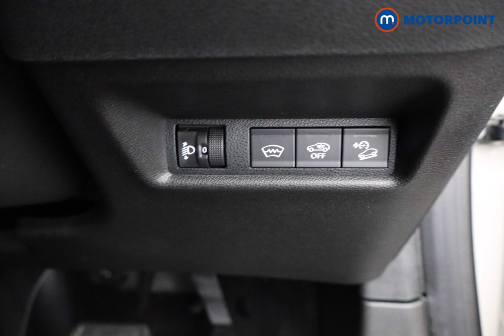 Jeep Avenger Summit Automatic Electric SUV - Stock Number (1578122) - 12th supplementary image