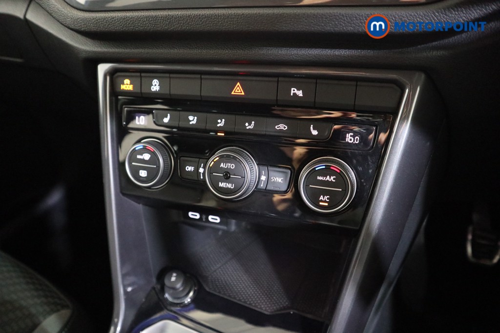 Volkswagen T-Roc R-Line Manual Petrol SUV - Stock Number (1578212) - 7th supplementary image