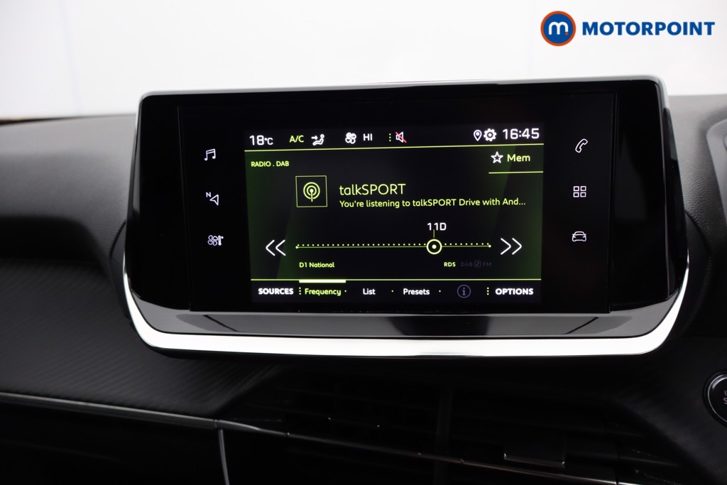 Peugeot 2008 Allure Premium Manual Petrol SUV - Stock Number (1578324) - 6th supplementary image