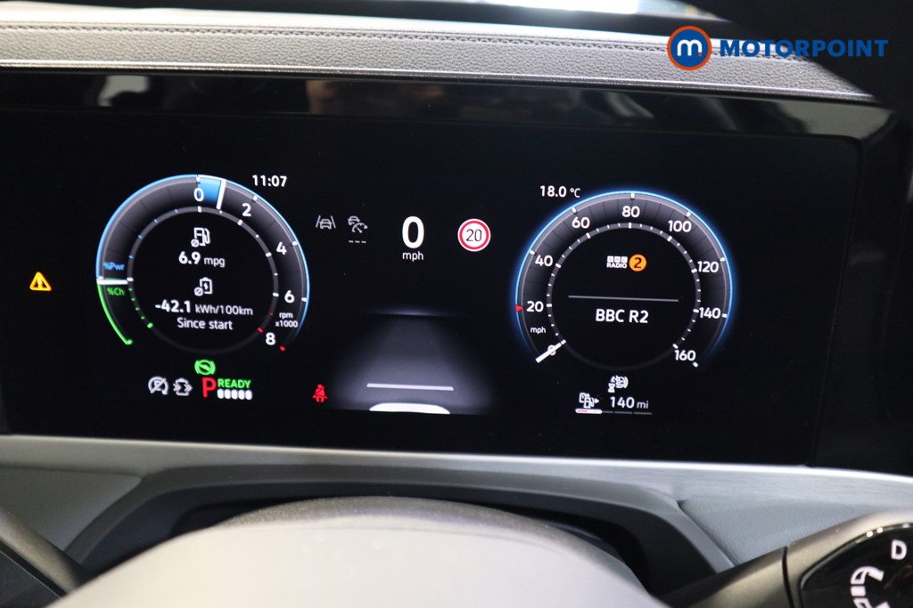 Volkswagen Passat Life Automatic Petrol Plug-In Hybrid Estate - Stock Number (1578395) - 5th supplementary image