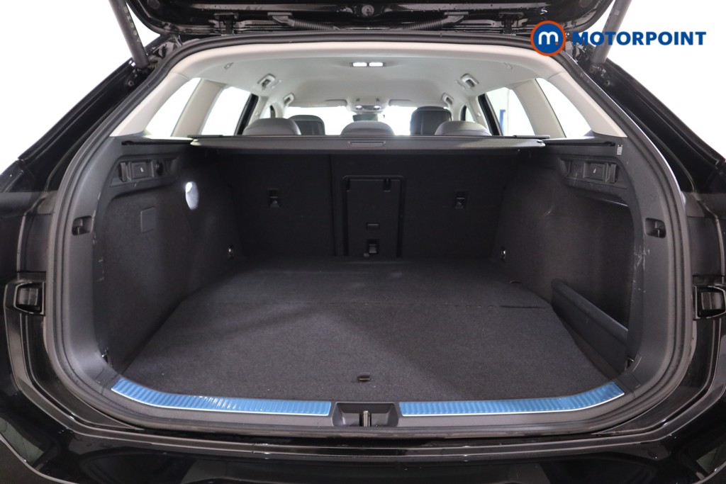 Volkswagen Passat Life Automatic Petrol Plug-In Hybrid Estate - Stock Number (1578395) - 15th supplementary image