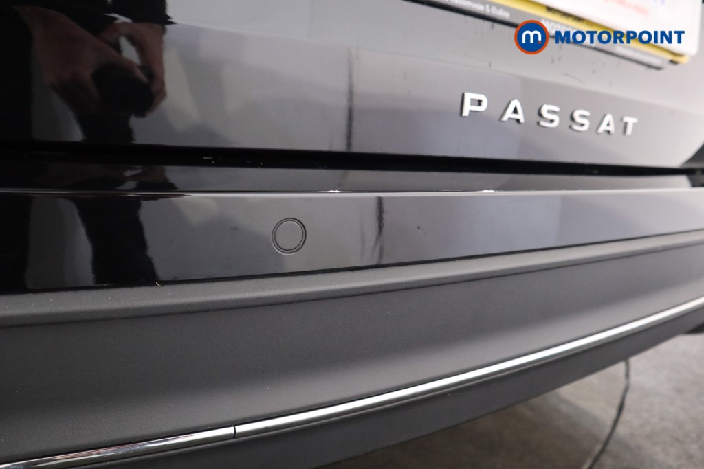 Volkswagen Passat Life Automatic Petrol Plug-In Hybrid Estate - Stock Number (1578395) - 21st supplementary image