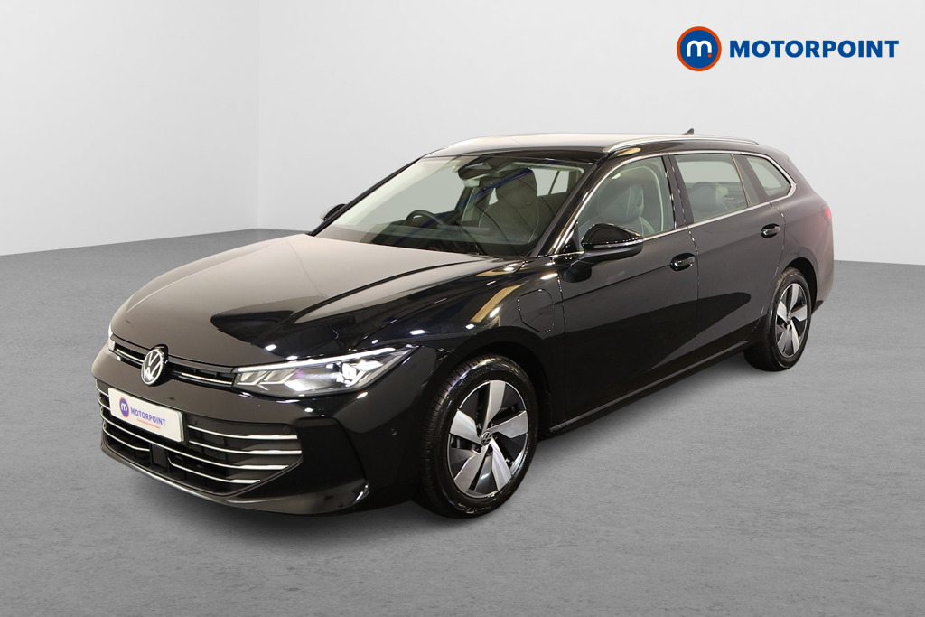 Volkswagen Passat Life Automatic Petrol Plug-In Hybrid Estate - Stock Number (1578395) - Passenger side front corner