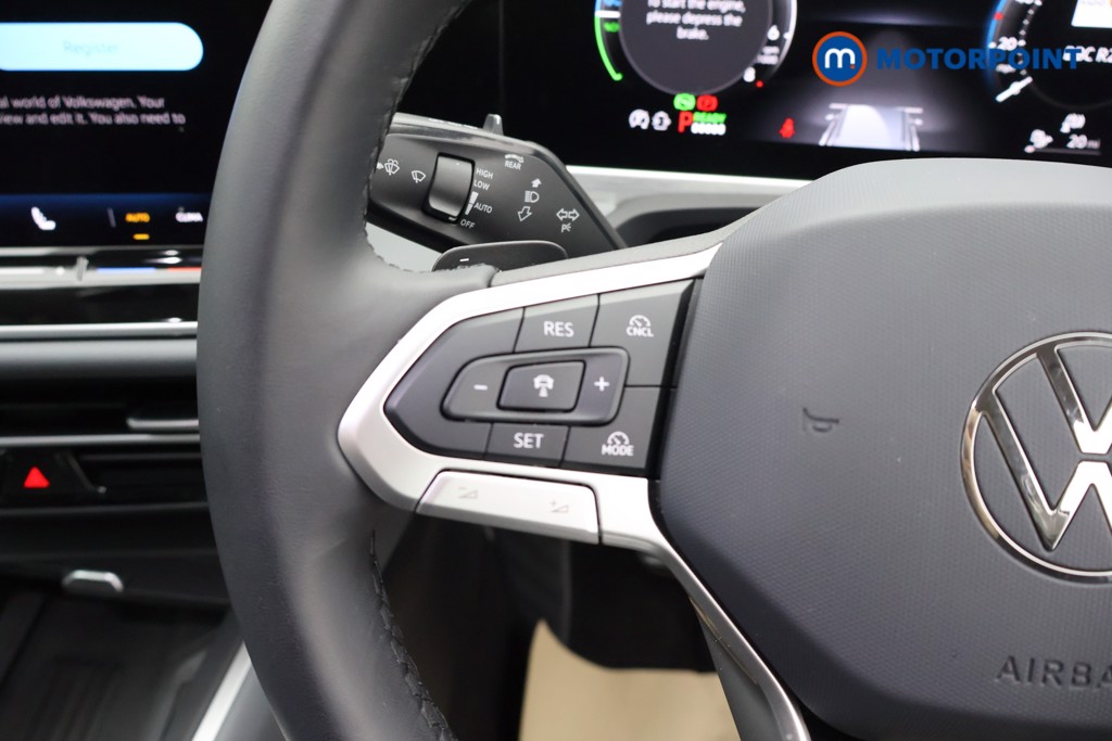 Volkswagen Passat Life Automatic Petrol Plug-In Hybrid Estate - Stock Number (1578941) - 2nd supplementary image